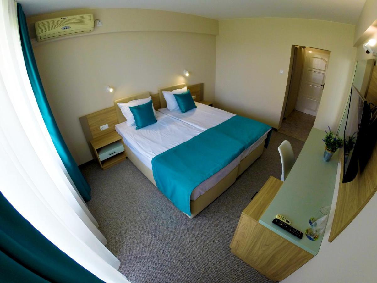 Hotel Lotos Kiten  Room photo